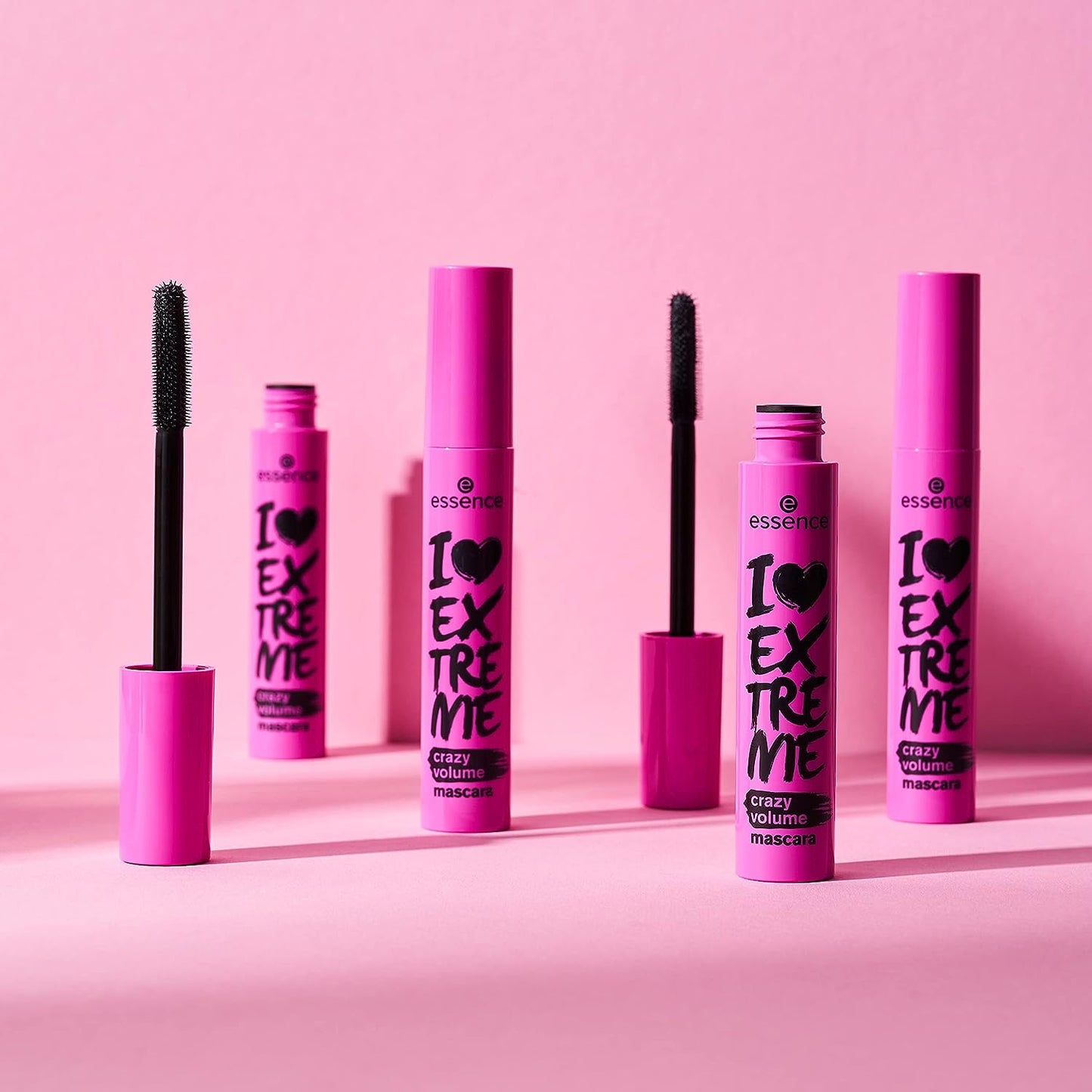 I Love Extreme Crazy Volumen Mascara- Essence