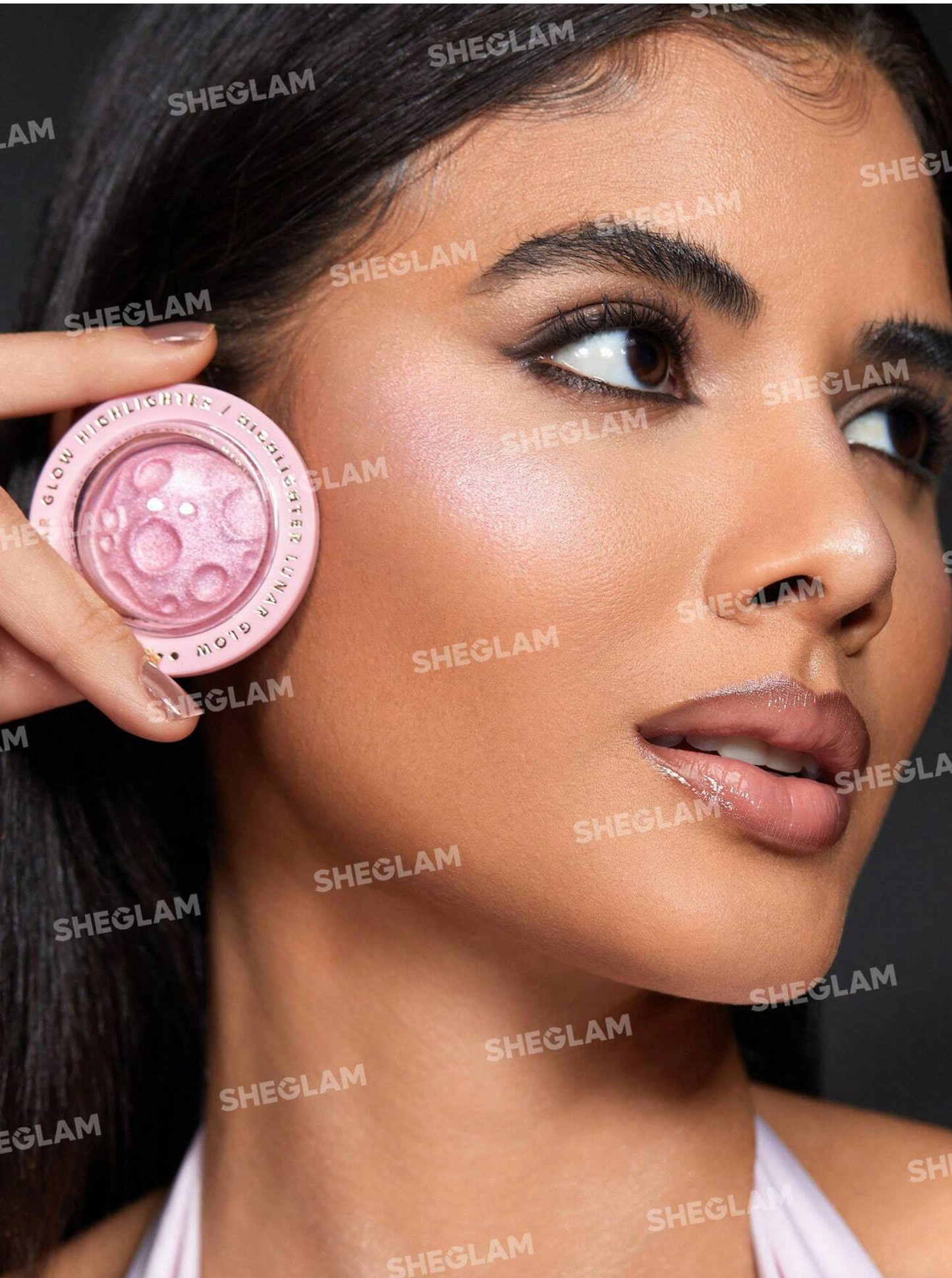 SheGlam Lunar Glow Highlighter